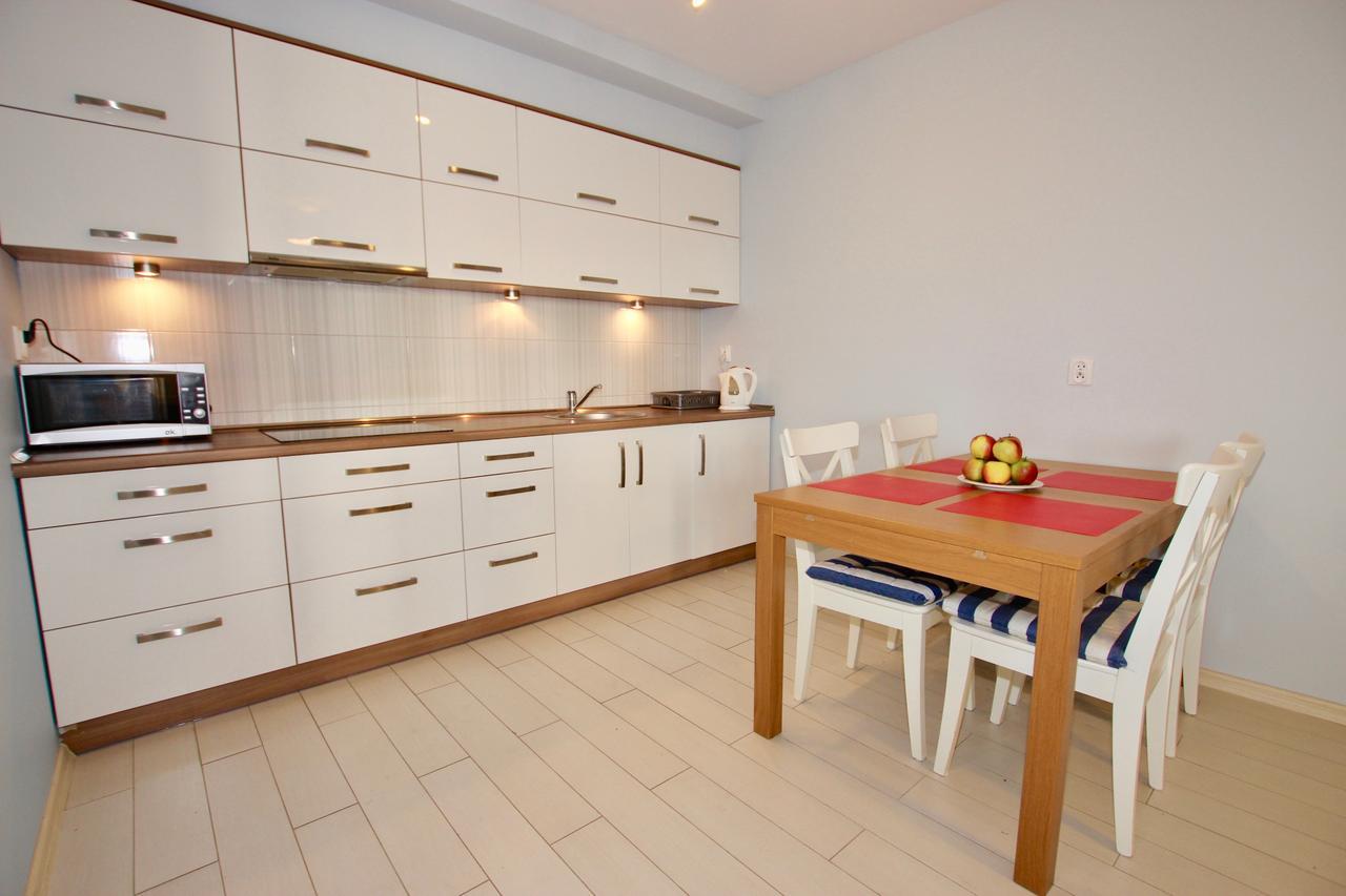 Apartamenty Bursztynowe Komnaty Darlowko Exterior foto